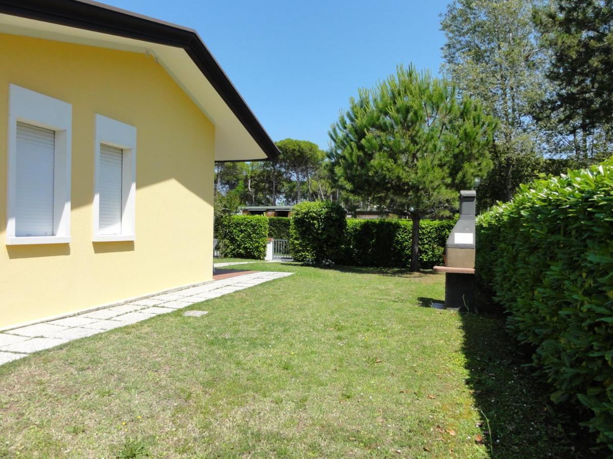 Villa Mughetto Bibione Exterior photo